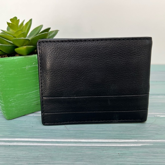 Fossil Tri-Fold Men’s Leather Wallet - Picture 3 of 16